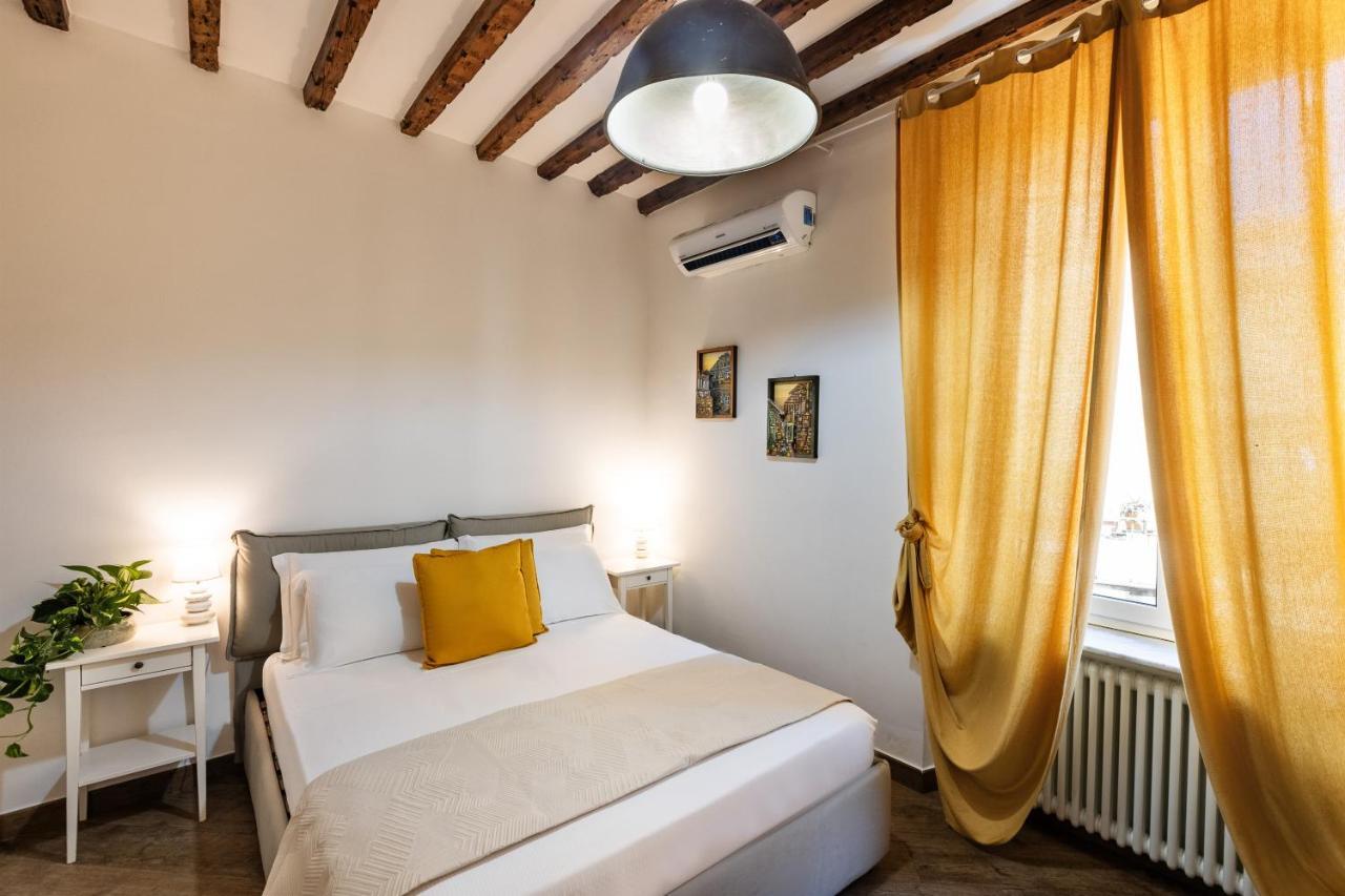 Rooms Old Port Genova ภายนอก รูปภาพ