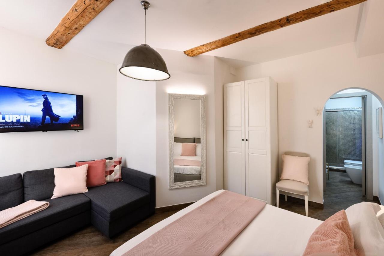 Rooms Old Port Genova ภายนอก รูปภาพ